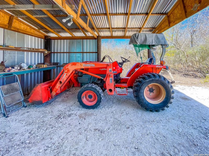 Community amenities in , Beeville (Image 12).