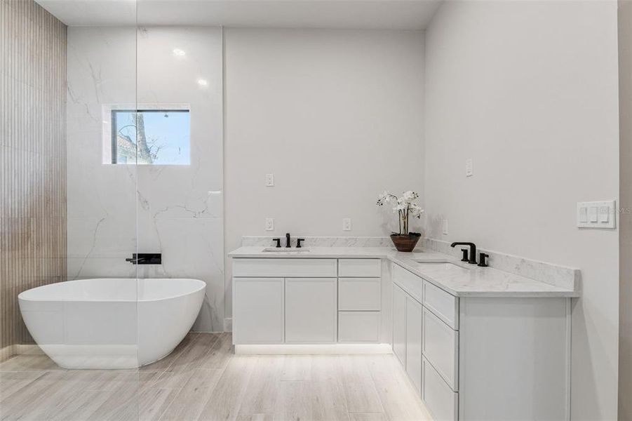 Furnished interior view inside a new home in , Winter Springs (Image 36).