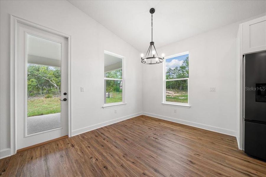 Spacious, unfurnished interior of a new home in , Weeki Wachee (Image 23).