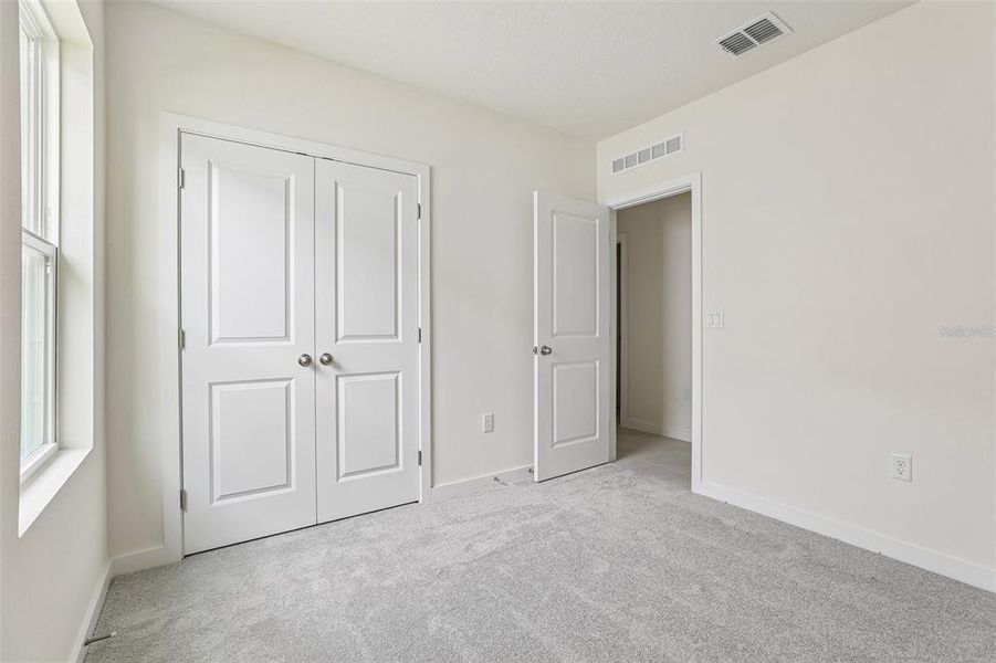 Spacious, unfurnished interior of a new home in Hamilton Bluff, Haines City (Image 24).