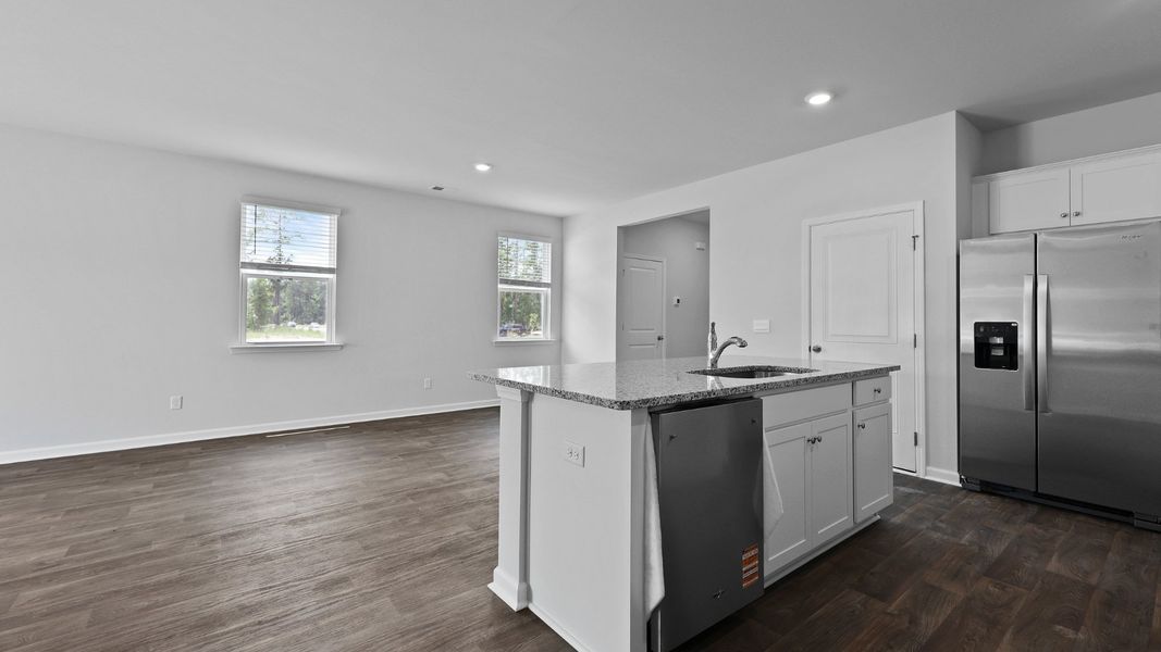 Furnished interior view inside a new home in Grand Oaks, Columbia (Image 6).