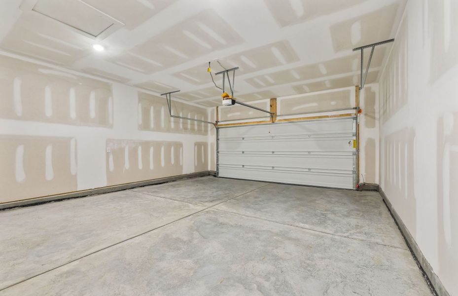 Spacious, unfurnished interior of a new home in Bradshaw Farms Reserve, Mount Juliet (Image 19). Spacious, unfurnished interior of a new home in Bradshaw Farms Reserve, Mount Juliet (Image 19).