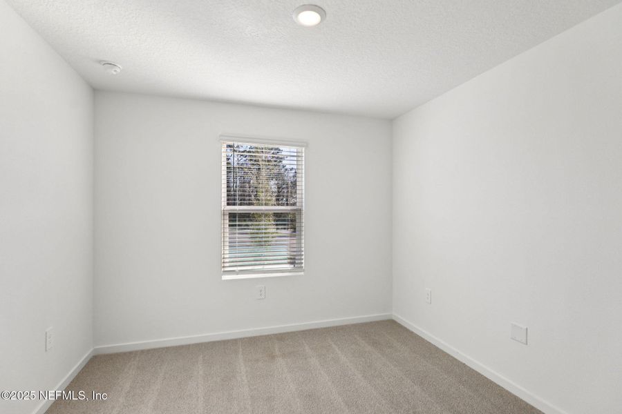 Spacious, unfurnished interior of a new home in , Jacksonville (Image 20).