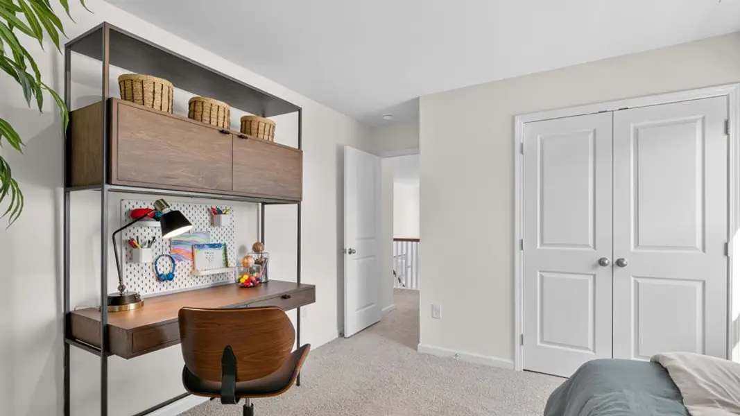 Representative furnished interior of a home built from the Fleetwood by D.R. Horton in The Manors at Martin Farms, Aberdeen (Image 21).