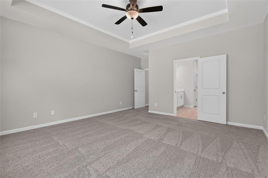 Spacious, unfurnished interior of a new home in , Athens (Image 42).