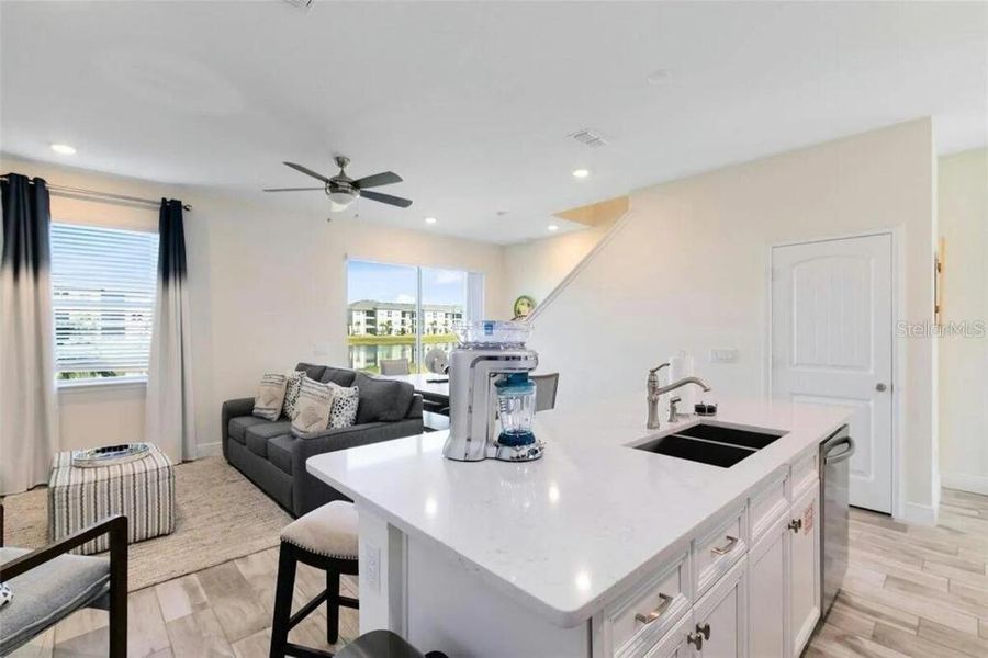 Furnished interior view inside a new home in , Kissimmee (Image 9).