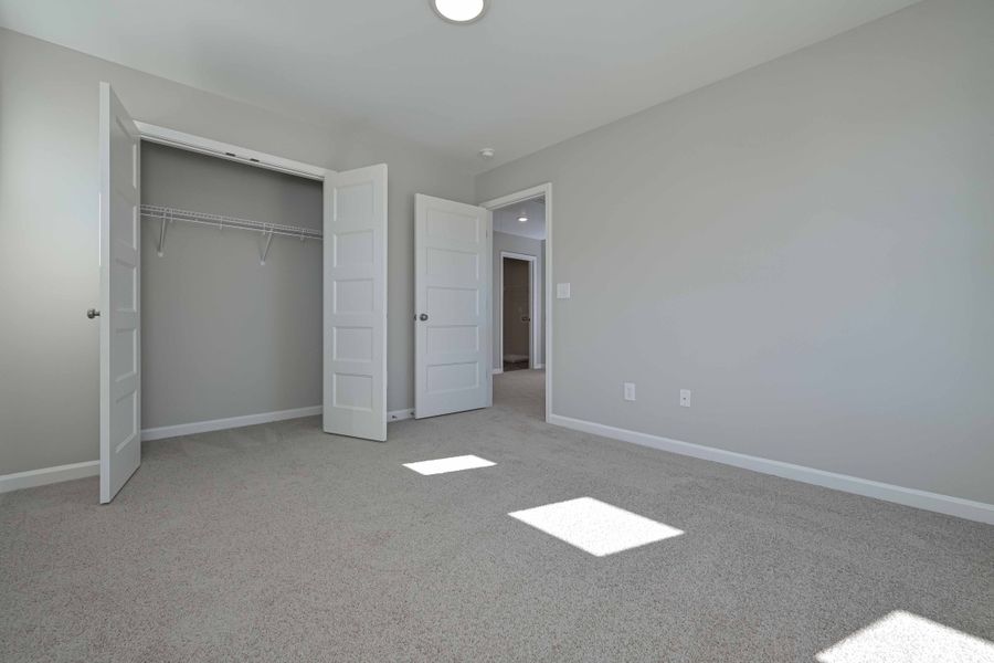 Spacious, unfurnished interior of a new home in Lake Shore, Temple (Image 22).