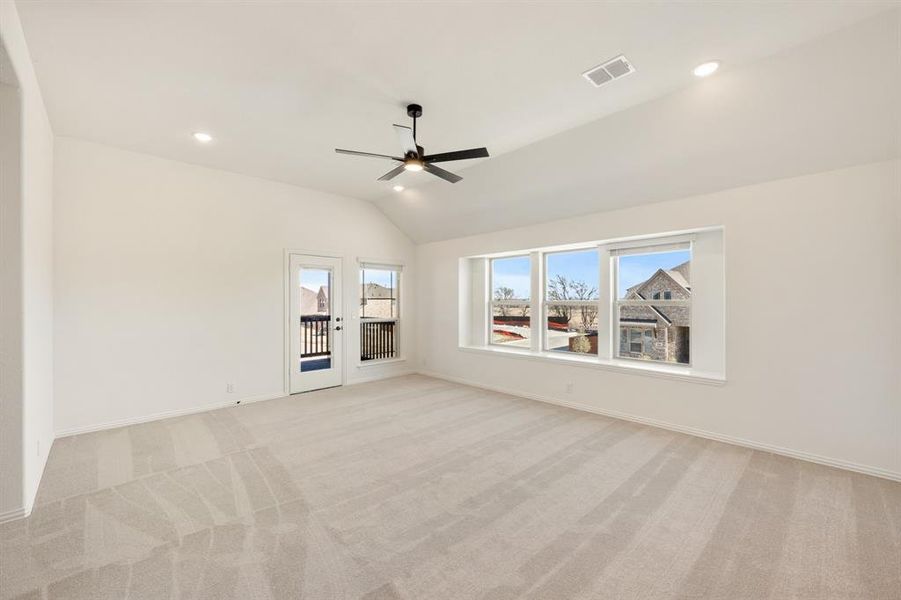 Spacious, unfurnished interior of a new home in Timberbrook, Justin (Image 38).