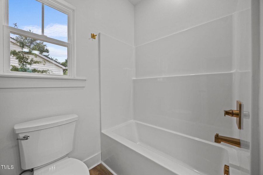 22-web-or-mls-IMG_5996 22-web-or-mls-IMG_5996