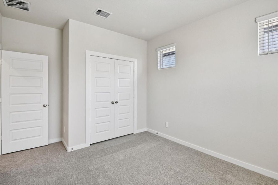Spacious, unfurnished interior of a new home in Parkway Commons - City Series, Missouri City (Image 23).