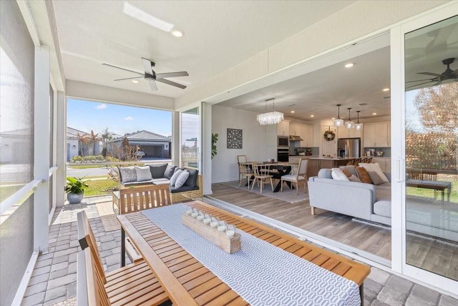 Screen Patio w/ Open Sliders Screen Patio w/ Open Sliders