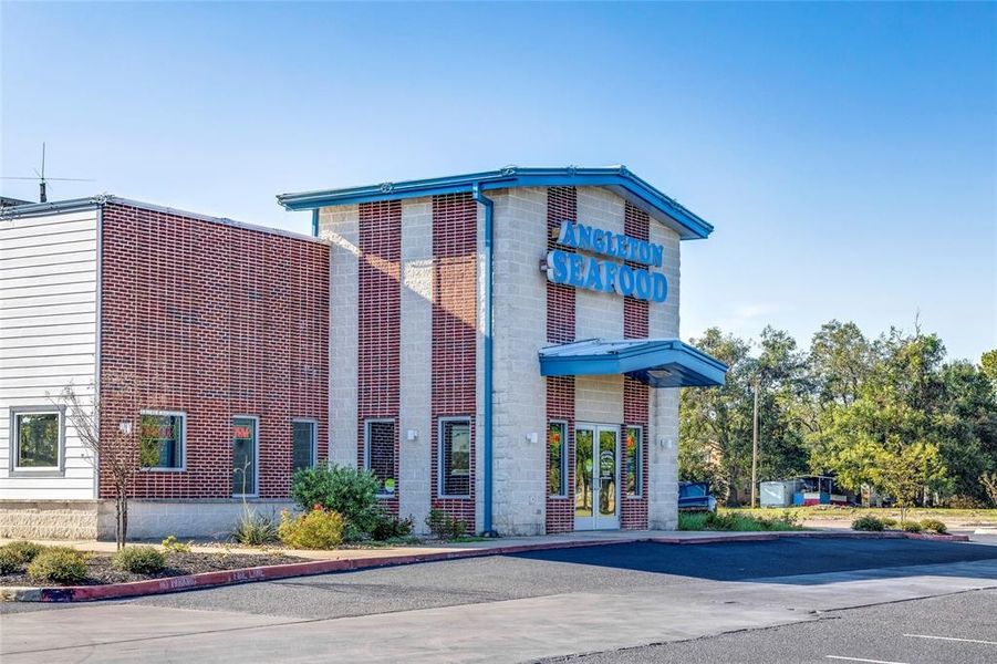 Image 14 of a home in Riverwood Ranch.