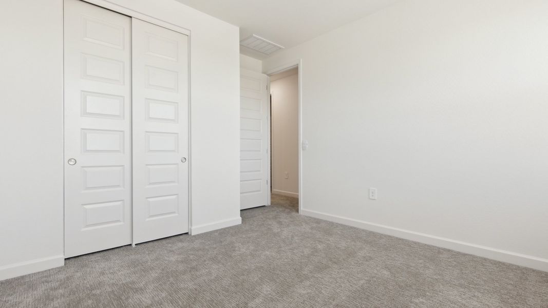 Spacious, unfurnished interior of a new home in Avance, Phoenix (Image 25).