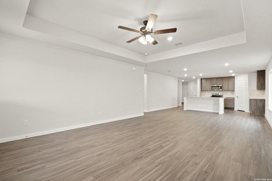 Spacious, unfurnished interior of a new home in Swenson Heights, Seguin (Image 22).