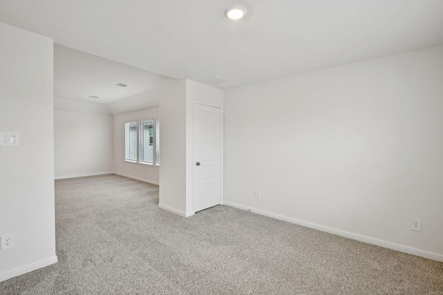 Spacious, unfurnished interior of a new home in Pine Lake Cove - Classic Series, Montgomery (Image 39).