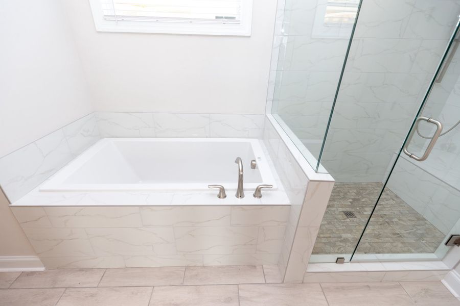 Representative interior finishes for a home built from the The Kincaid by The Providence Group in Waterhaven, Cumming (Image 22).