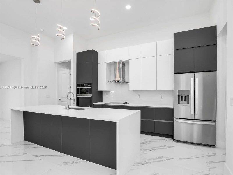 Furnished interior view inside a new home in , Cape Coral (Image 9).