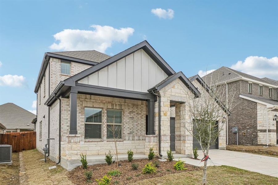 Photo is not of the actual home, but is an inspirational photo of builder’s model home and may depict options, furnishings, and/or decorator features that are not included. Photo is not of the actual home, but is an inspirational photo of builder’s model home and may depict options, furnishings, and/or decorator features that are not included.