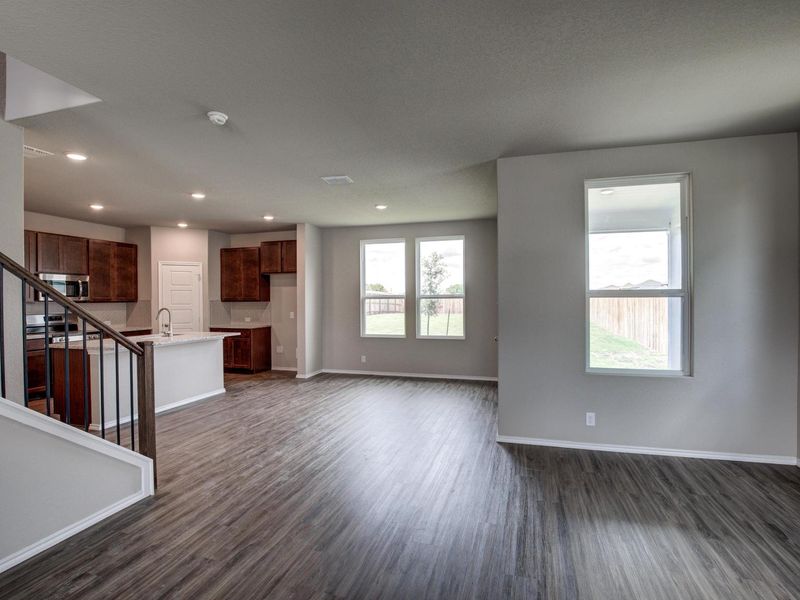 Representative unfurnished interior of a home built from the The Murray I by Davidson Homes LLC in Comanche Ridge, San Antonio (Image 17).