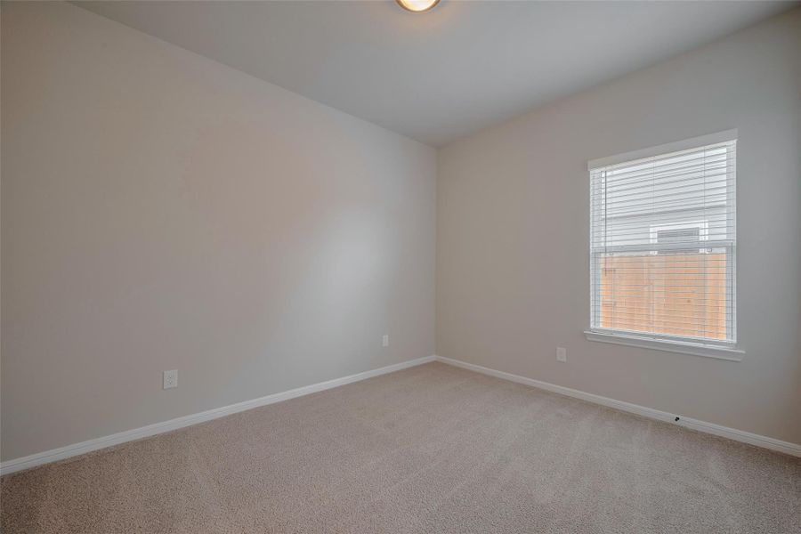 Spacious, unfurnished interior of a new home in Woodland Lakes, Huffman (Image 29).