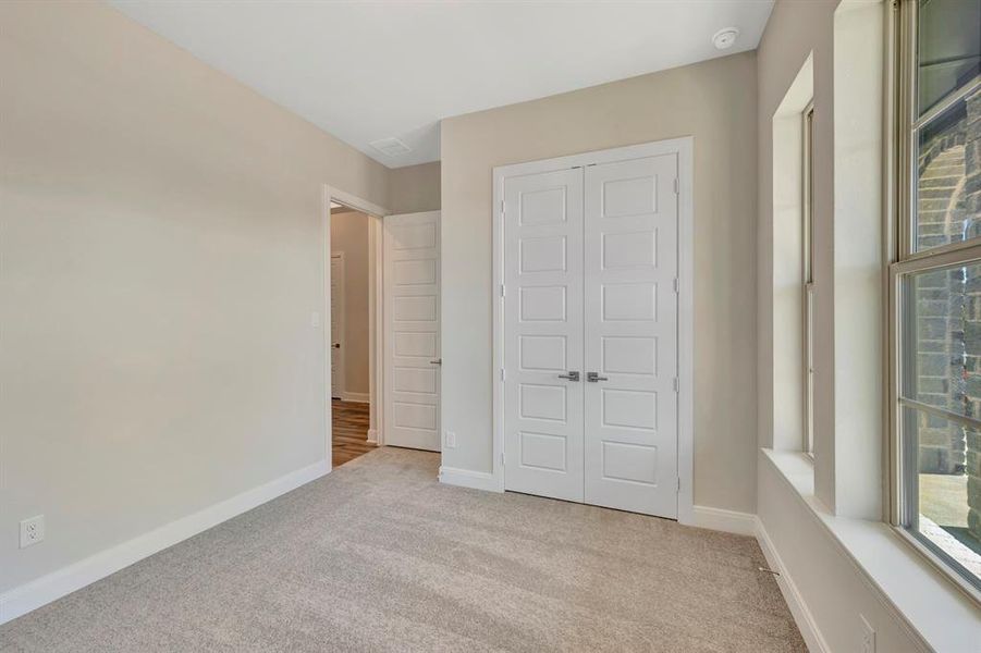 Spacious, unfurnished interior of a new home in Sandbrock Ranch, Aubrey (Image 28).