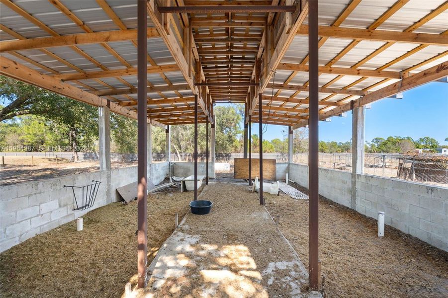 Community amenities in , Clewiston (Image 40).