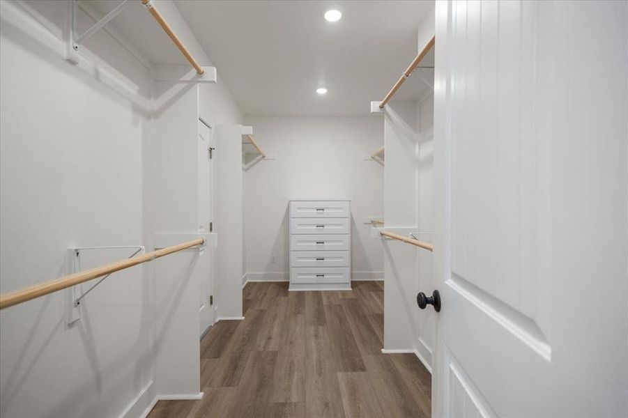 Spacious, unfurnished interior of a new home in , Lindale (Image 33).