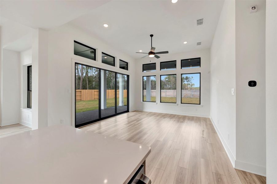 Spacious, unfurnished interior of a new home in ARTAVIA 50' Homesites, Conroe (Image 18).
