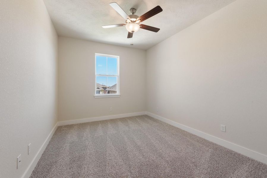 Spacious, unfurnished interior of a new home in , Brenham (Image 36).