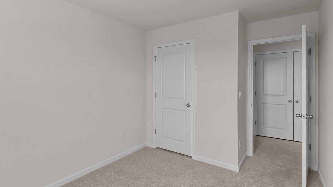 Image 21 of a home in Edinborough Townes.