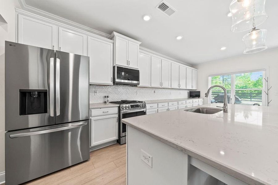Furnished interior view inside a new home in , Dallas (Image 18).
