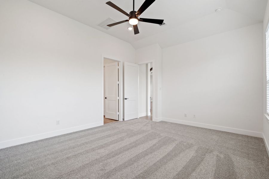 Representative unfurnished interior of a home built from the Malibu – 60′ Lot by Chesmar Homes in Fulshear Lakes, Fulshear (Image 29). Representative unfurnished interior of a home built from the Malibu – 60′ Lot by Chesmar Homes in Fulshear Lakes, Fulshear (Image 29).