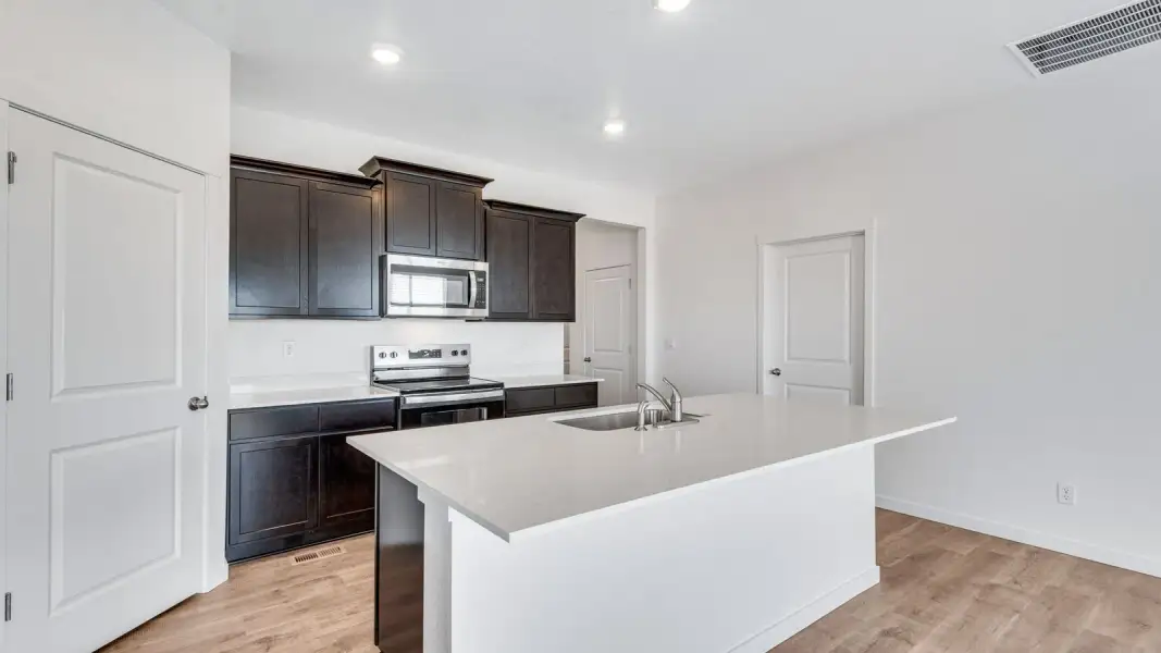 Furnished interior view inside a new home in Lakeside Canyon, Mead (Image 7).
