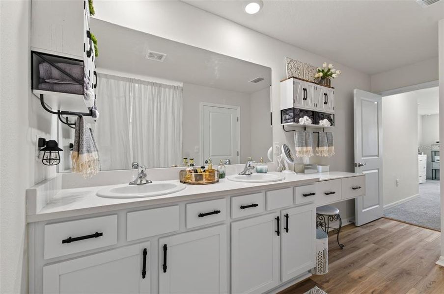 Furnished interior view inside a new home in Briarwood, Alachua (Image 9).