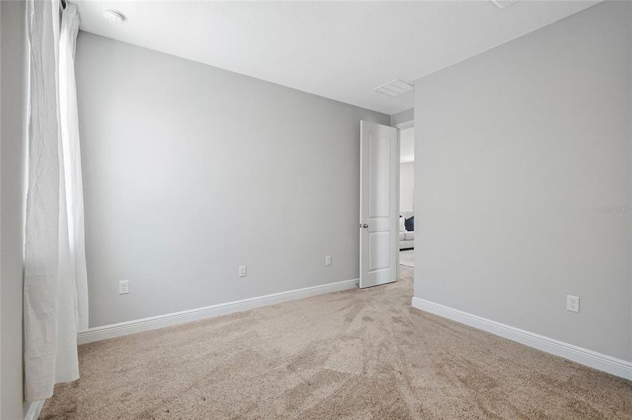 Spacious, unfurnished interior of a new home in , Orlando (Image 20).