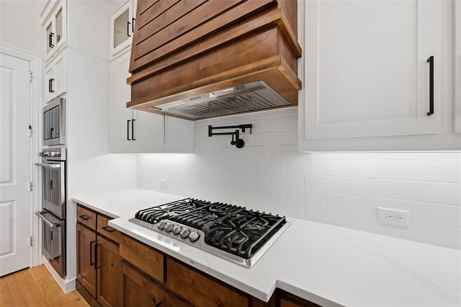 Close-up of interior finishes inside a home in , Melissa (Image 20).