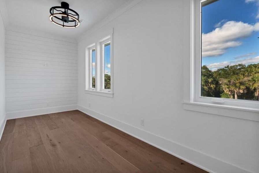 Spacious, unfurnished interior of a new home in , Edisto Beach (Image 52).