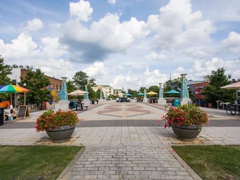 Image 32 of a home in Parkside.