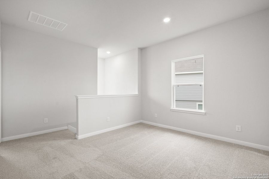 Spacious, unfurnished interior of a new home in Katzer Ranch, Converse (Image 16).