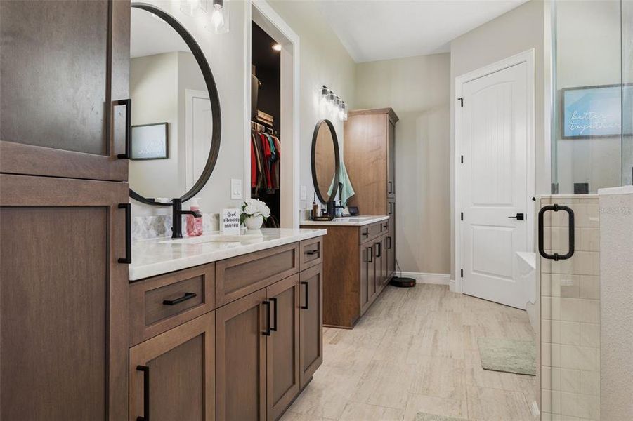 Furnished interior view inside a new home in , Wesley Chapel (Image 14).