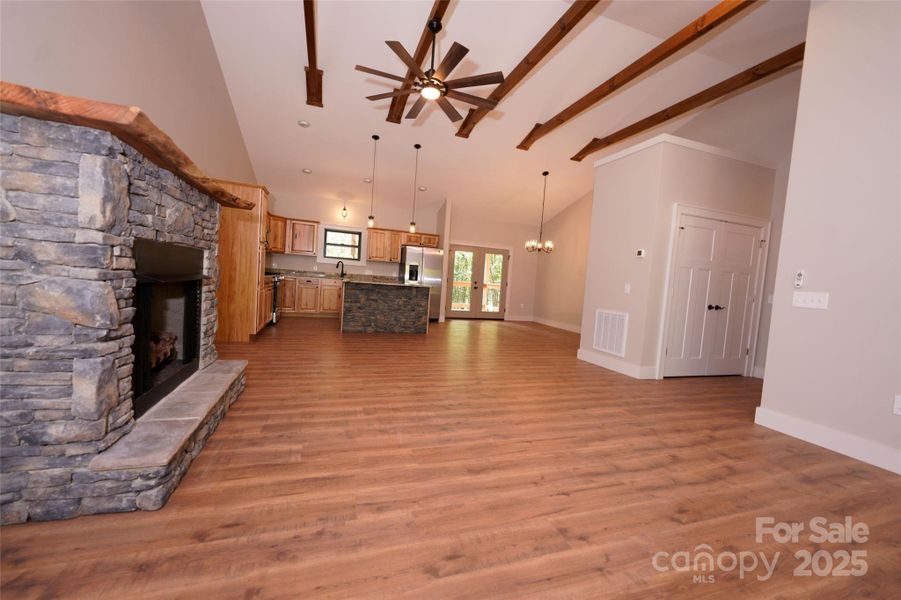 Spacious, unfurnished interior of a new home in , Maggie Valley (Image 23).