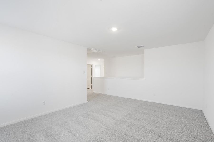 Spacious, unfurnished interior of a new home in Canyon Ranch, Jarrell (Image 7).