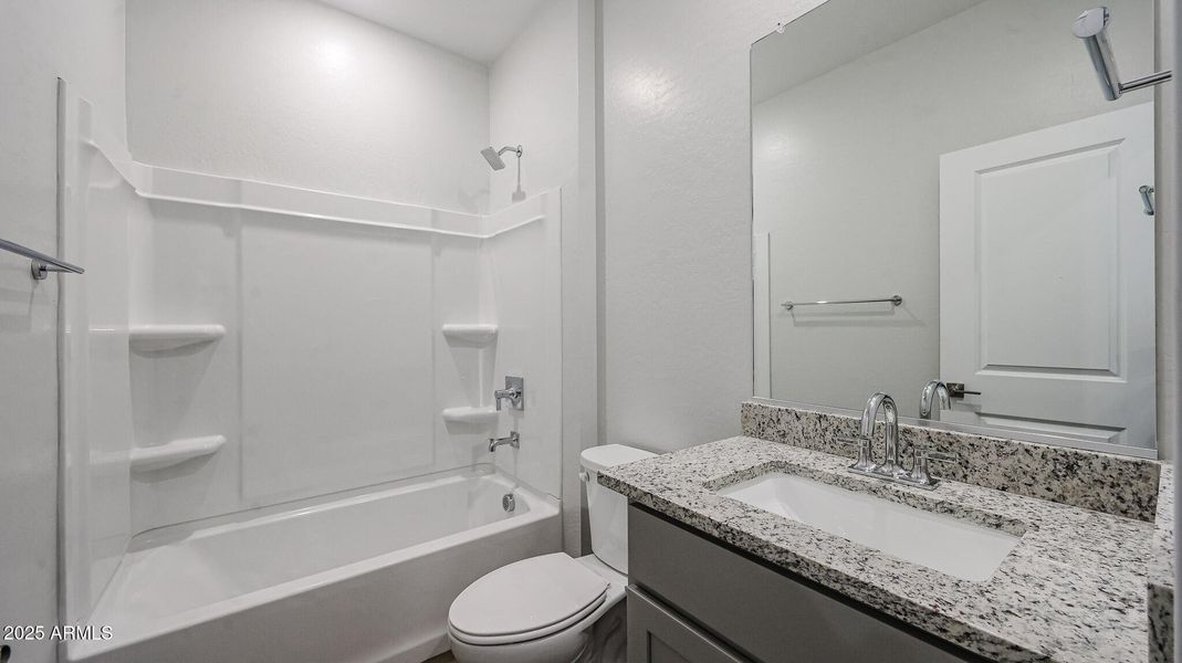 24_New-Home-for-Sale_Surprise-AZ_Century