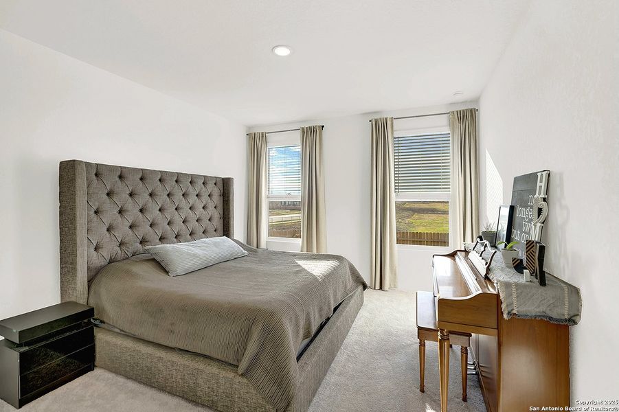 Furnished interior in a model home at Grace Valley: Coastline Collection in Cibolo (Image 9).