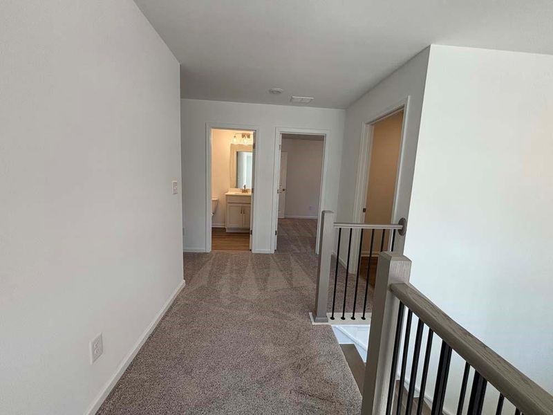 Spacious, unfurnished interior of a new home in Creekside, Dawsonville (Image 17).