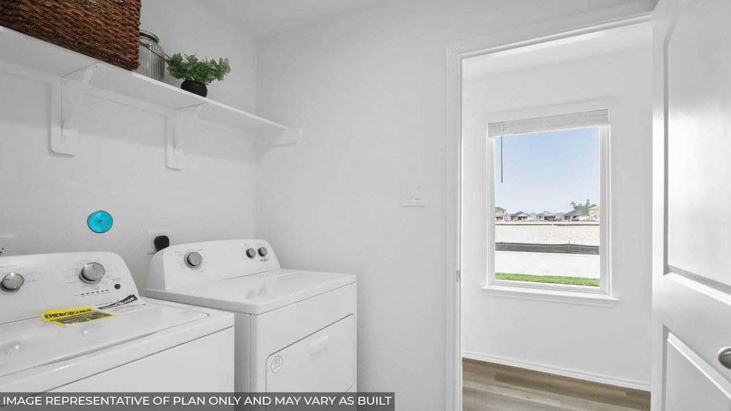 Furnished interior view inside a new home in Lake Conroe Cove, Willis (Image 7). Furnished interior view inside a new home in Lake Conroe Cove, Willis (Image 7).