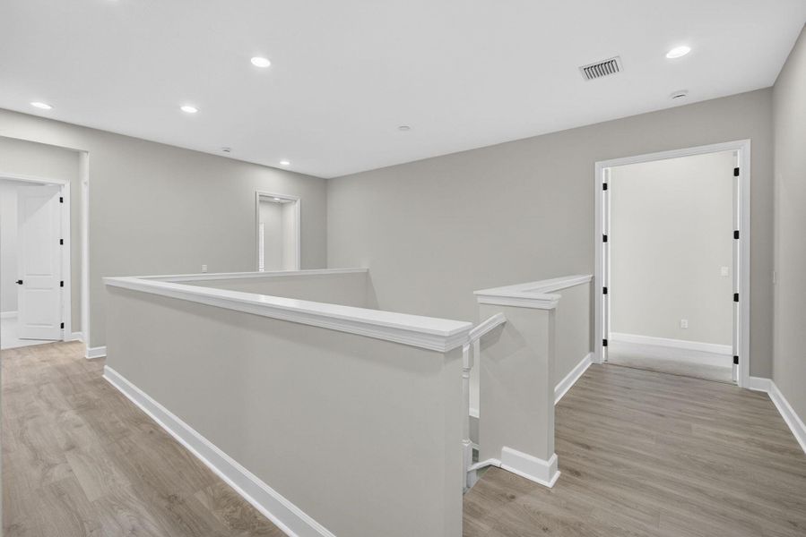 Spacious, unfurnished interior of a new home in , Westlake (Image 27).