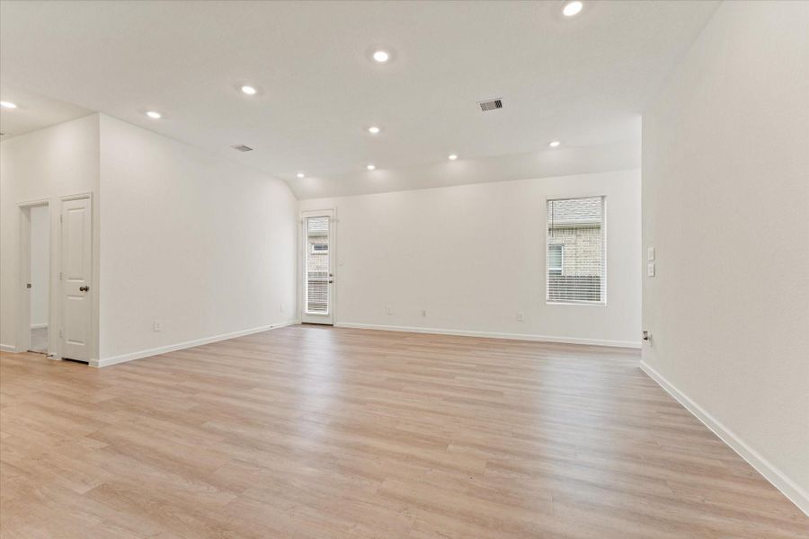 Spacious, unfurnished interior of a new home in , Conroe (Image 17). Spacious, unfurnished interior of a new home in , Conroe (Image 17).