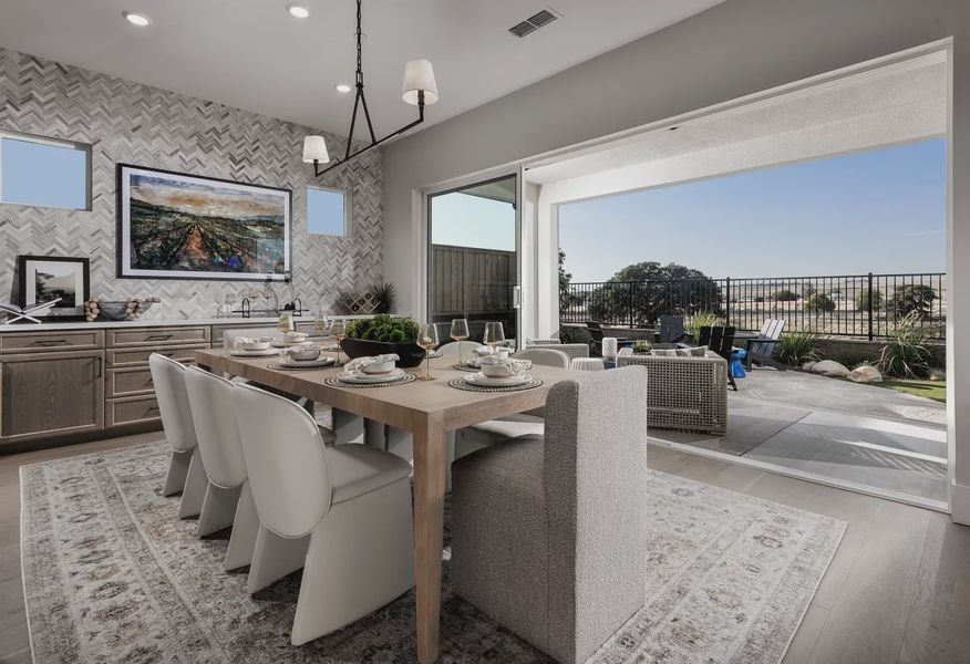 Liberty Dining - 4 of 10