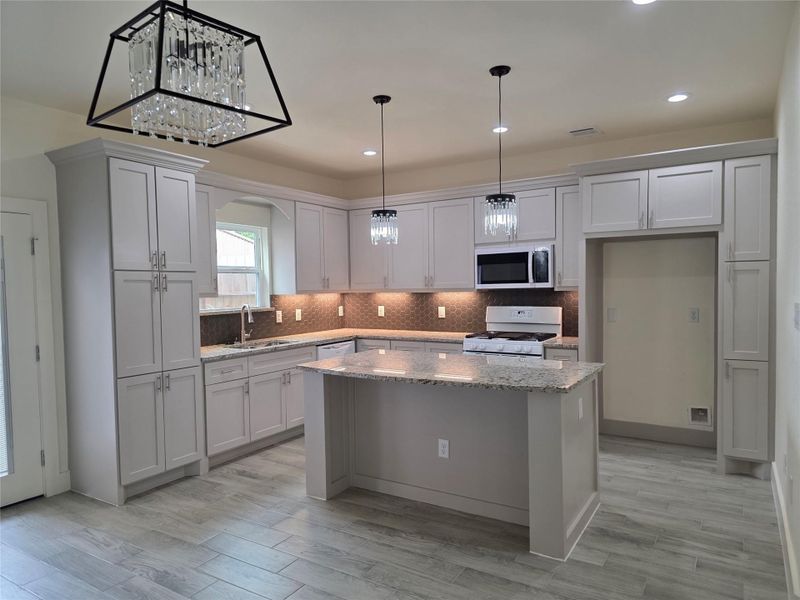 Furnished interior view inside a new home in , Houston (Image 7). Furnished interior view inside a new home in , Houston (Image 7).